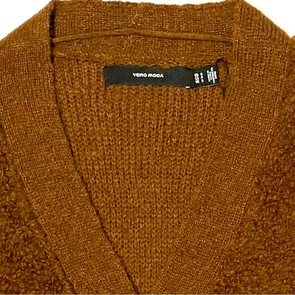 VERO MODA Loopi Brown Fuzzy Sweater Vest NWT - Picture 5 of 10